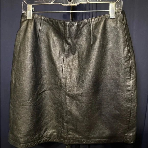 Black leather skirt - Picture 4 of 10